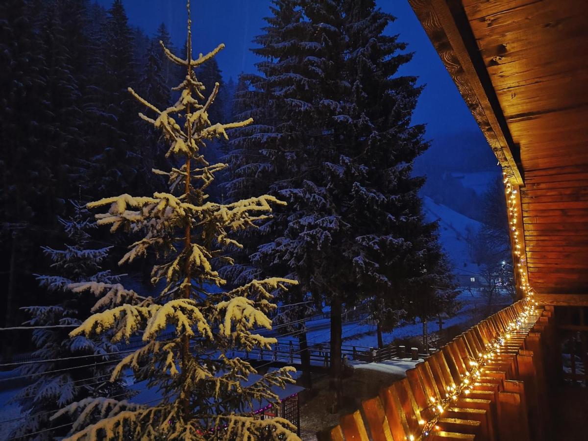Raza Soarelui Hotel Moeciu De Sus Exterior foto